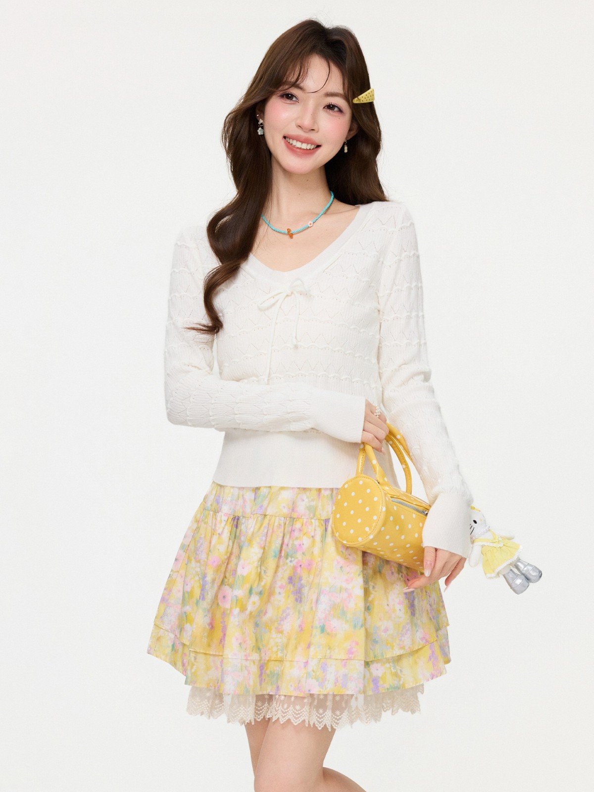 白色V领蝴蝶结针织镂空内搭打底衫春季长袖修身气质小个子上衣女图2