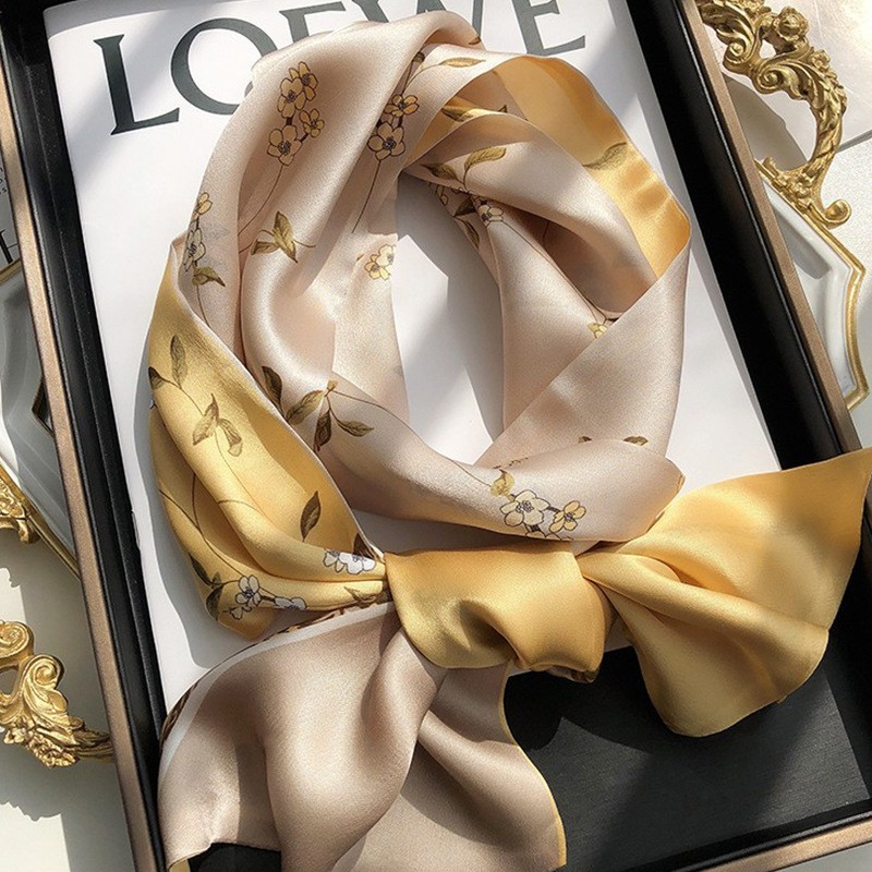 真丝丝巾女春秋季100%桑蚕丝双面送妈妈装饰长款领巾小方巾箱包图4