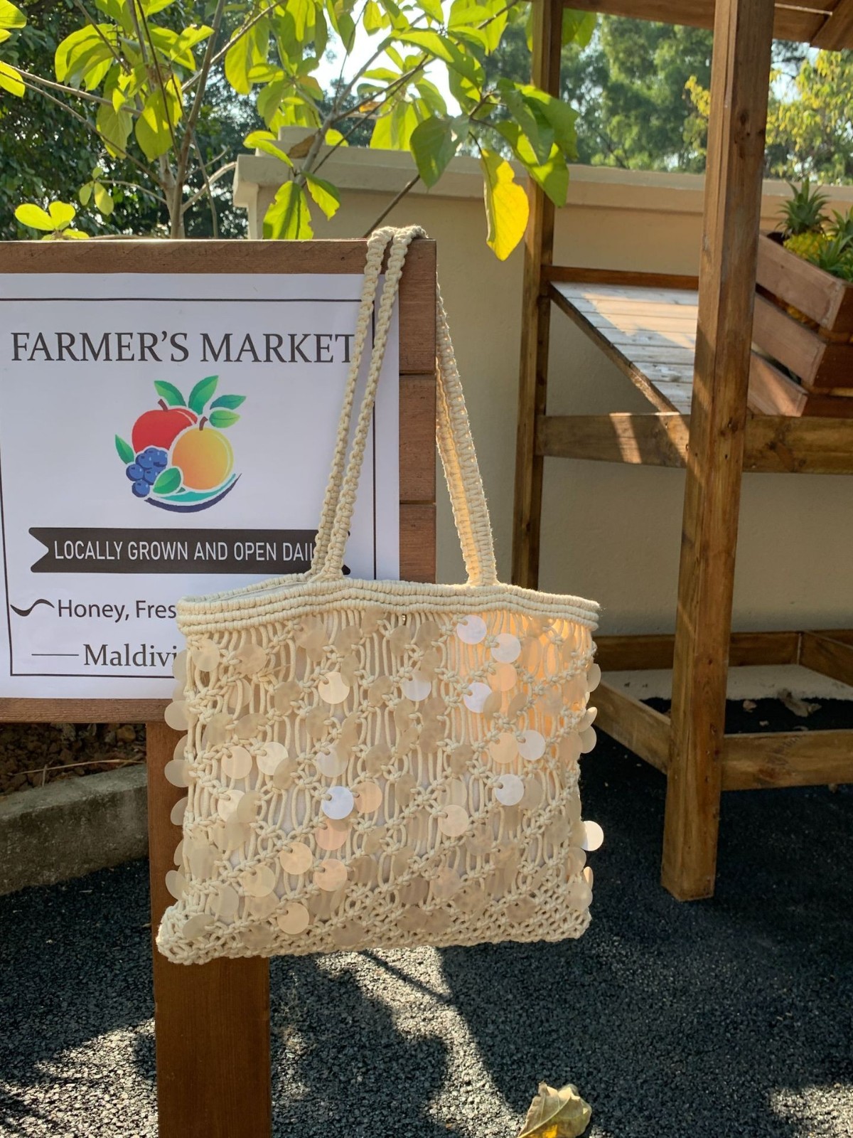 跨境货源小众轻奢春夏单肩编织包大容量女士包包镂空手工钩编包图5